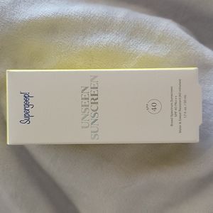 Supergoop unseen sunscreen SPF 40 PA+++